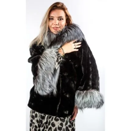 Capă din blană naturală model Irina